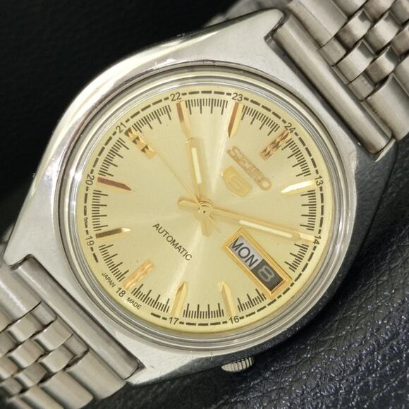 Vintage 1991 Seiko Automatic Mens Silver Watch W/daydate & Gold accents - Picture 1 of 10